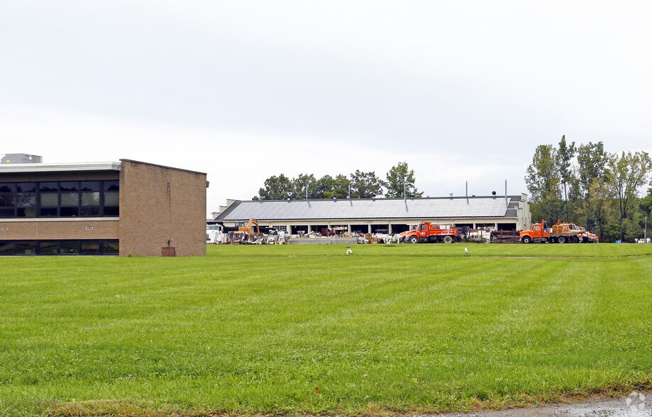 More Photos Of 1600 Toledo Rd, Norwalk Light Distribution For Lease