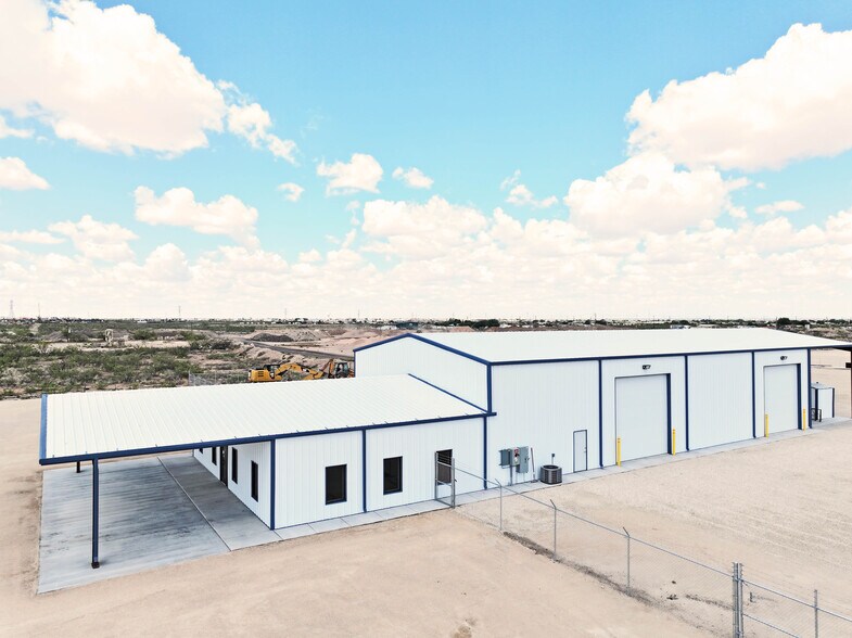 More Photos Of 8340 Boles Rd., Odessa Warehouse For Lease