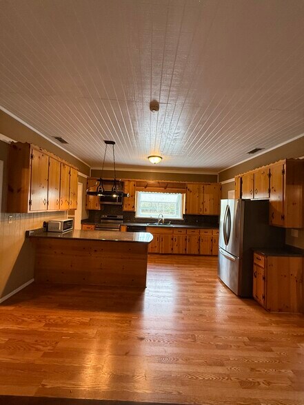 More Photos Of 630 Meinhard Rd, Port Wentworth Office For Lease