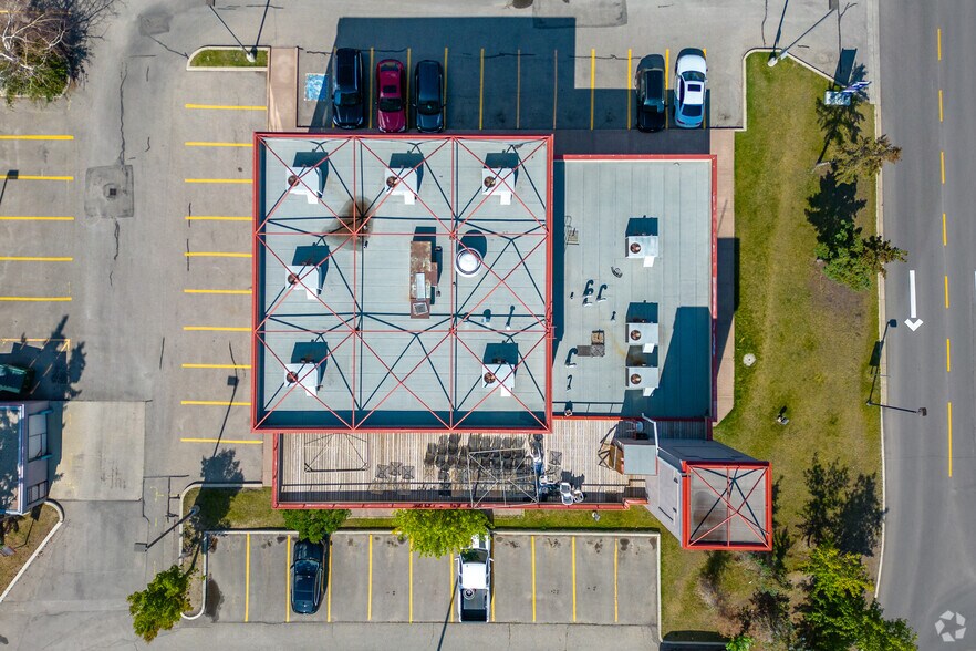 More Photos Of 3383 26th Ave NE, Calgary Unknown For Lease