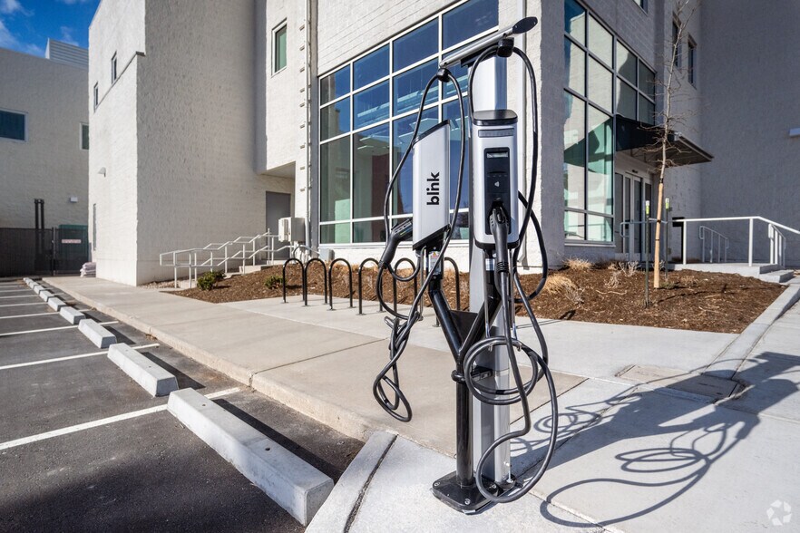 More Photos Of 2880 Wilderness Pl, Boulder Flex For Sale