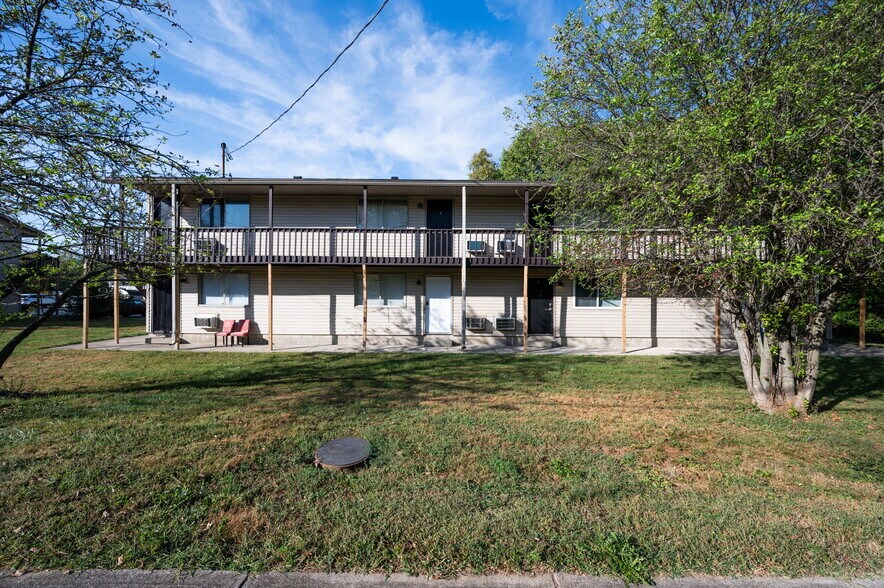 More Photos Of 2975 Wilbraham Rd, Middletown Apartments For Sale