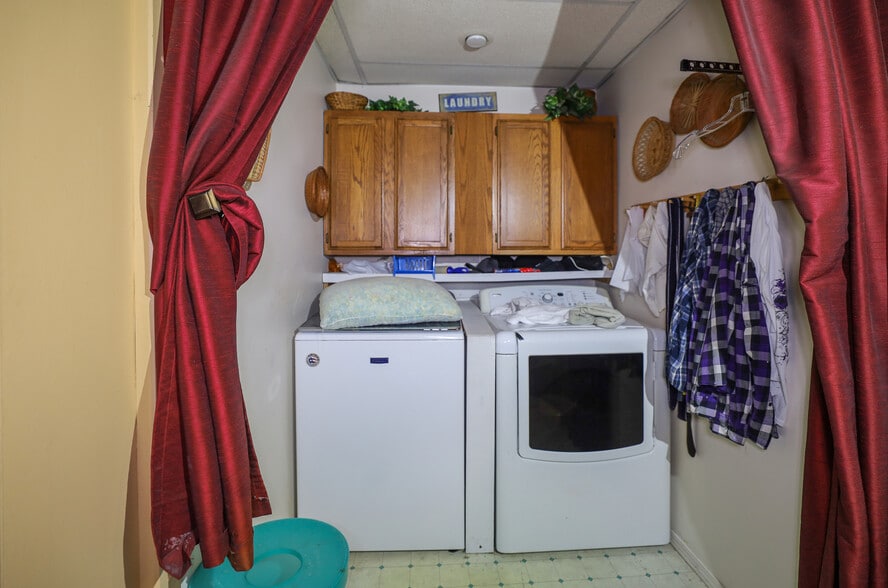 More Photos Of 411 S Jefferson St, Aberdeen Industrial For Sale