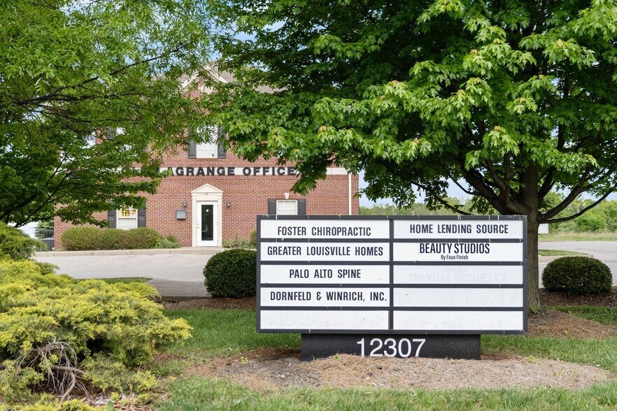 More Photos Of 12307 Old Lagrange Rd, Louisville Medical For Lease