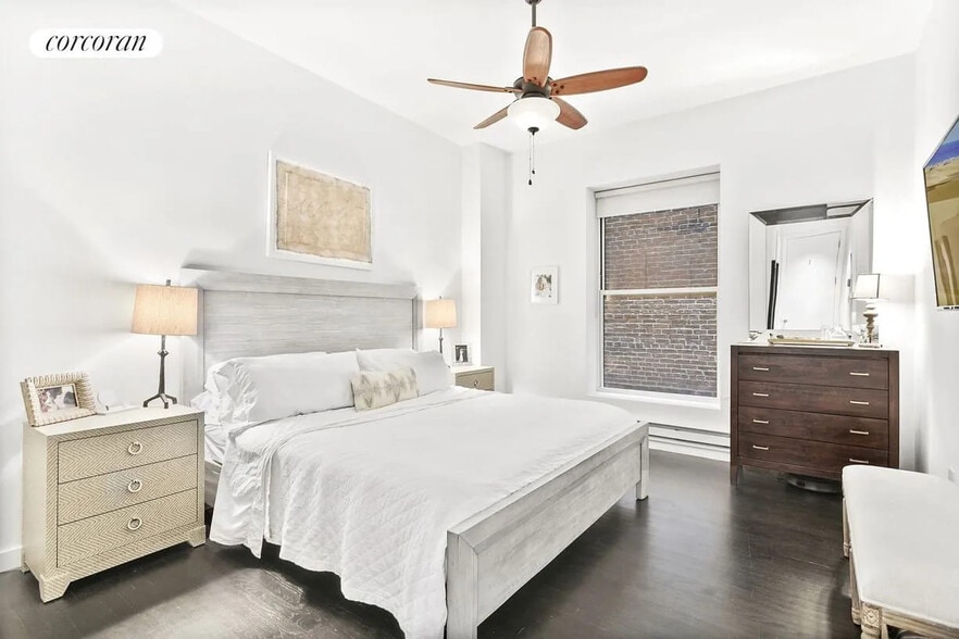More Photos Of 279 Church St, New York Storefront For Sale