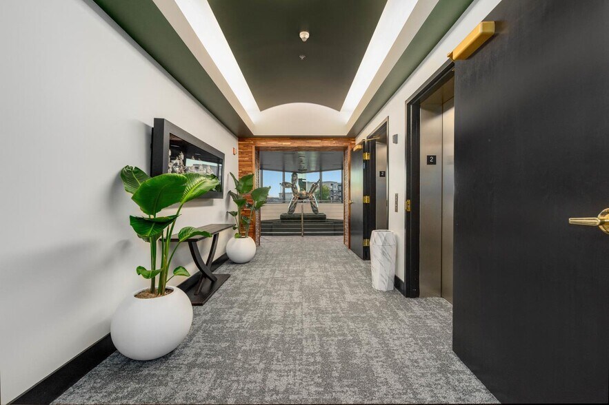 More Photos Of 10542 S Jordan Gtwy, South Jordan Loft Creative Space For Lease