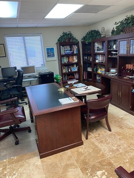 More Photos Of 9776 San Jose Blvd, Jacksonville Medical For Sale