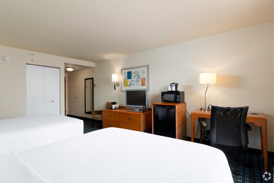 More Photos Of 4355 W New Haven Ave, Melbourne Hotel For Sale