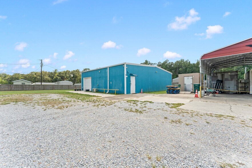 More Photos Of 13402 Old Baton Rouge Hwy, Hammond Light Distribution For Sale