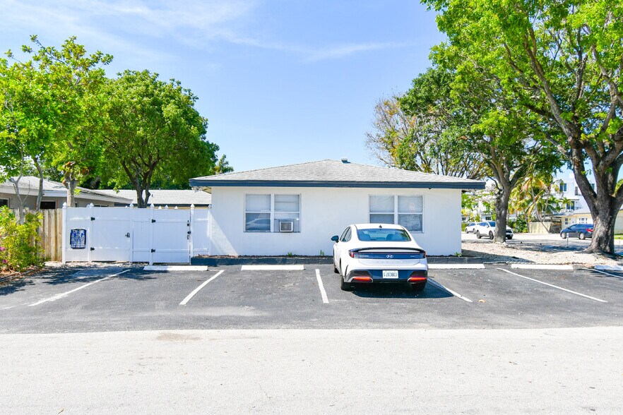 More Photos Of 1201 NE 15th Ave, Fort Lauderdale Apartments For Sale