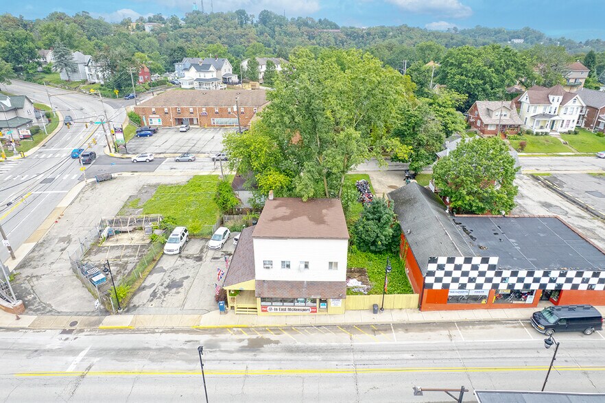 More Photos Of 1154 5th Ave, East McKeesport Office For Sale