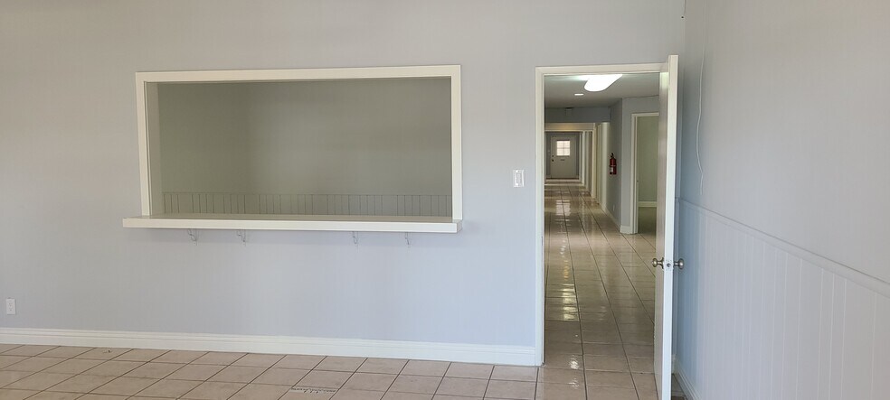 More Photos Of 7021 Seville Ave, Huntington Park Medical For Lease