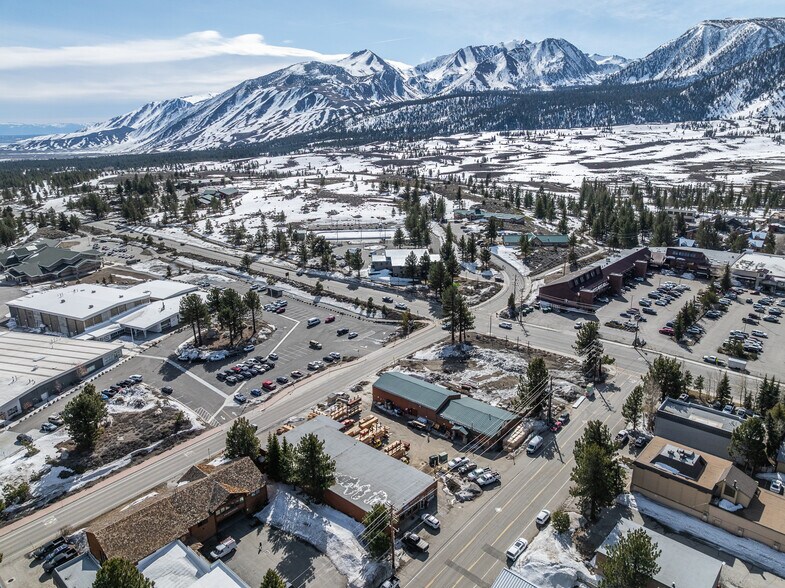 More Photos Of 283 Sierra Manor Rd, Mammoth Lakes Freestanding For Sale