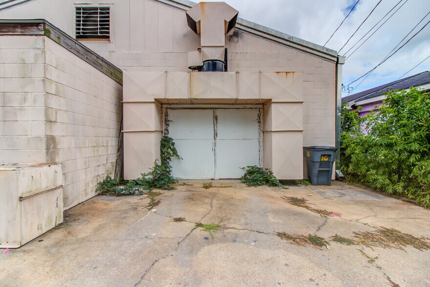 More Photos Of 1814 33rd Ave, Gulfport Auto Repair For Sale