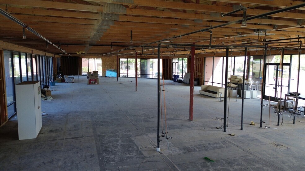 More Photos Of 39810 Portola Ave, Palm Desert Unknown For Lease