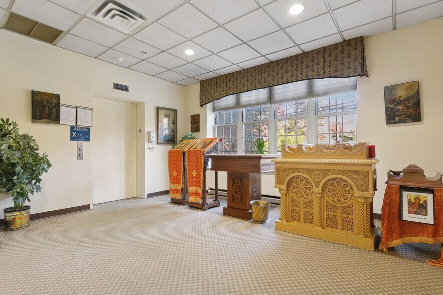 More Photos Of 3 Lehman Ter, Yonkers Congregate Senior Housing For Sale