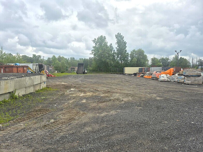 More Photos Of 2591 Del Zotto ave, Gloucester Land For Lease