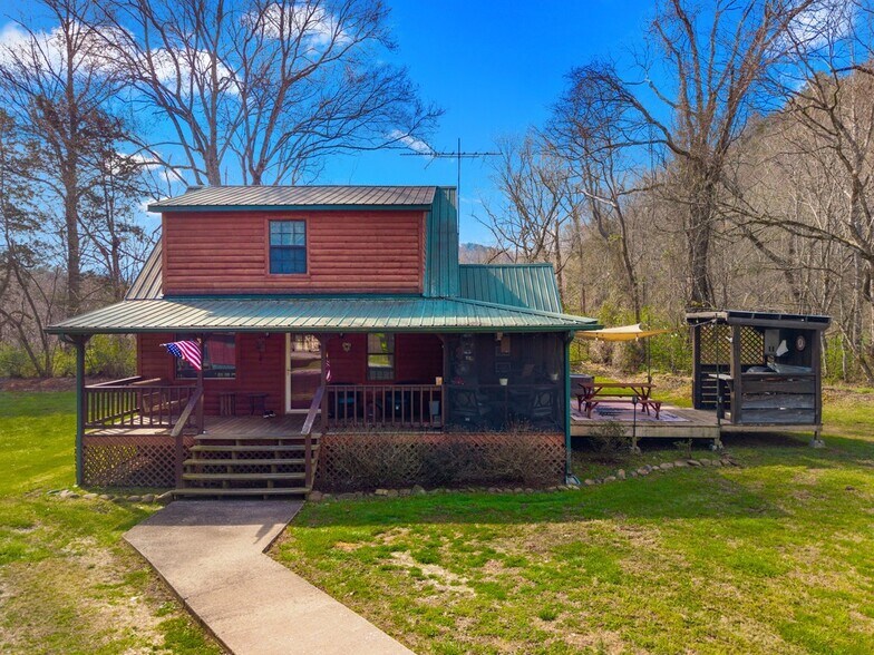 More Photos Of 141 Lower Bogard Rd, Newport Trailer Camper Park For Sale