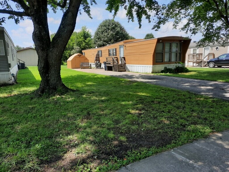 More Photos Of 321 N All Seasons Rd, Geff Manufactured Housing Mobile Home Park For Sale