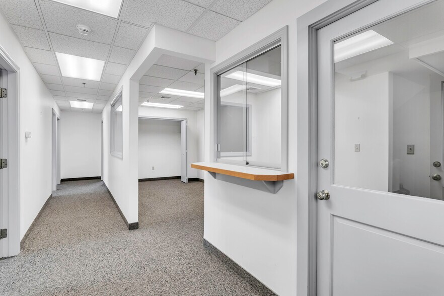 More Photos Of 23 College St, South Hadley Storefront Retail Office For Lease