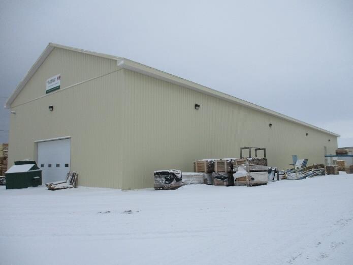 More Photos Of 28 Rue Joseph-Gagnon, Saint-Jean-Port-Joli Manufacturing For Sale