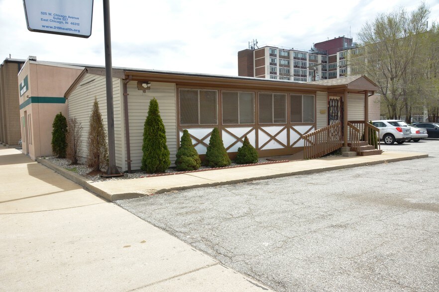 More Photos Of 523 W Chicago Ave, East Chicago Medical For Lease