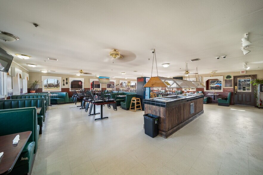 More Photos Of 704 W Conner Ave, Fairland Restaurant For Sale