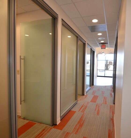 More Photos Of 749 23rd Ave E, West Fargo Freestanding For Lease