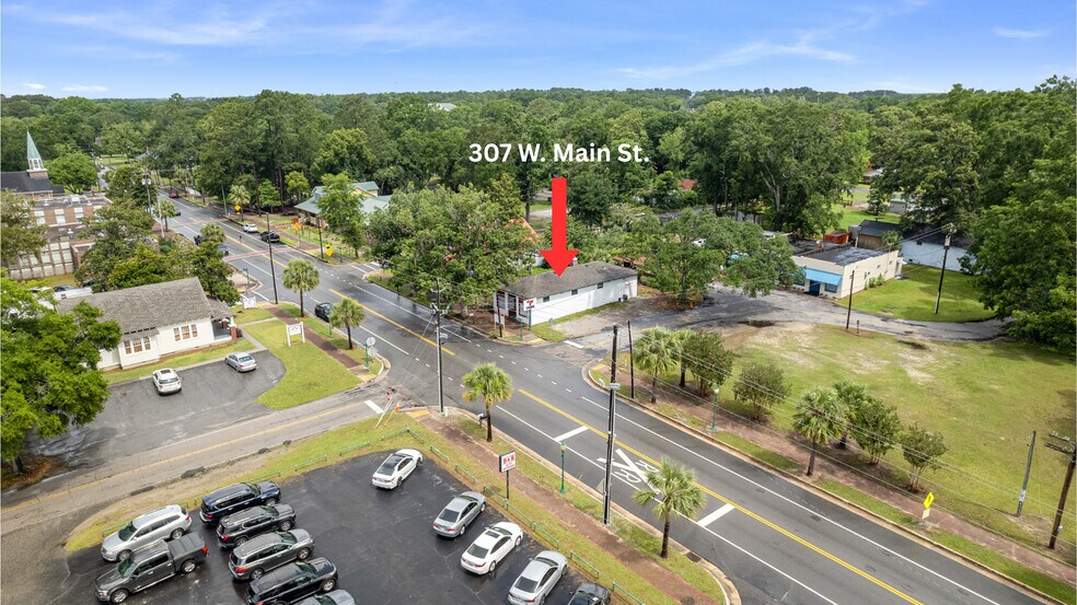 More Photos Of 307 Main Street, Ridgeland Flex For Sale