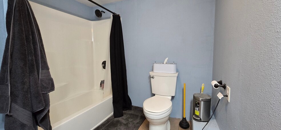 More Photos Of 204 US Highway 20 S, Thermopolis Manufactured Housing Mobile Home Park For Sale
