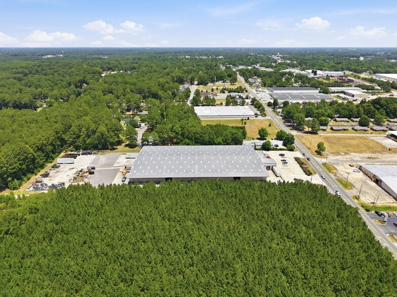 More Photos Of 1526 S Brightleaf Blvd, Smithfield Warehouse For Lease