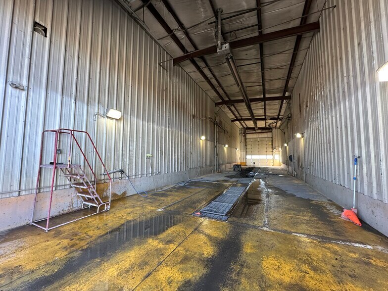 More Photos Of 2870 N Townsend Ave, Montrose Carwash For Sale