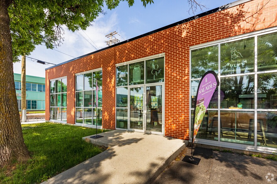 More Photos Of 2260 Av Aird, Montréal Light Distribution For Lease