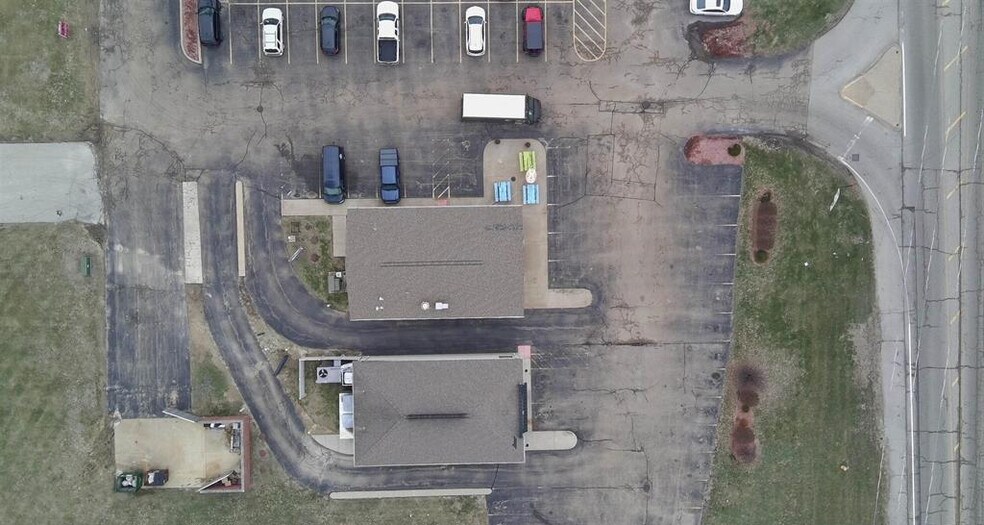 More Photos Of 3727 W Willow Knolls Dr, Peoria General Retail For Lease