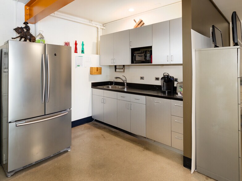 More Photos Of 139 Nevada St, El Segundo Loft Creative Space For Lease