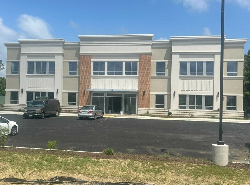 More Photos Of 125 Stoakley Rd, Prince Frederick Healthcare For Lease