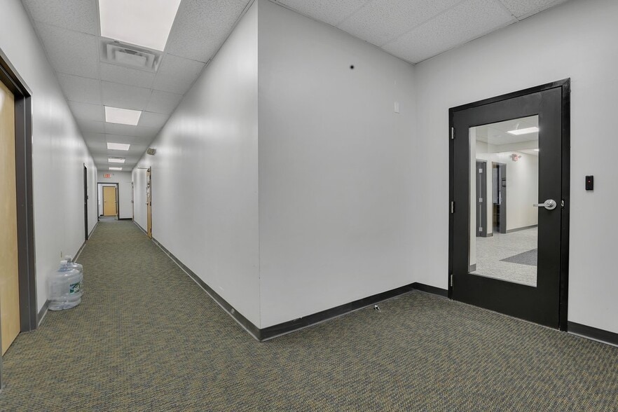 More Photos Of 67 Prospect Ave, West Hartford Medical For Sale