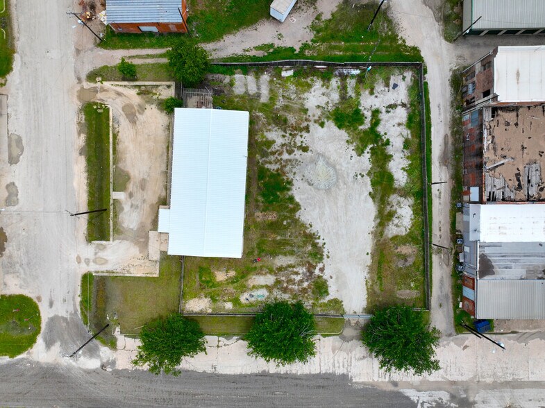 More Photos Of 118 Monroe St., Itasca Office For Lease