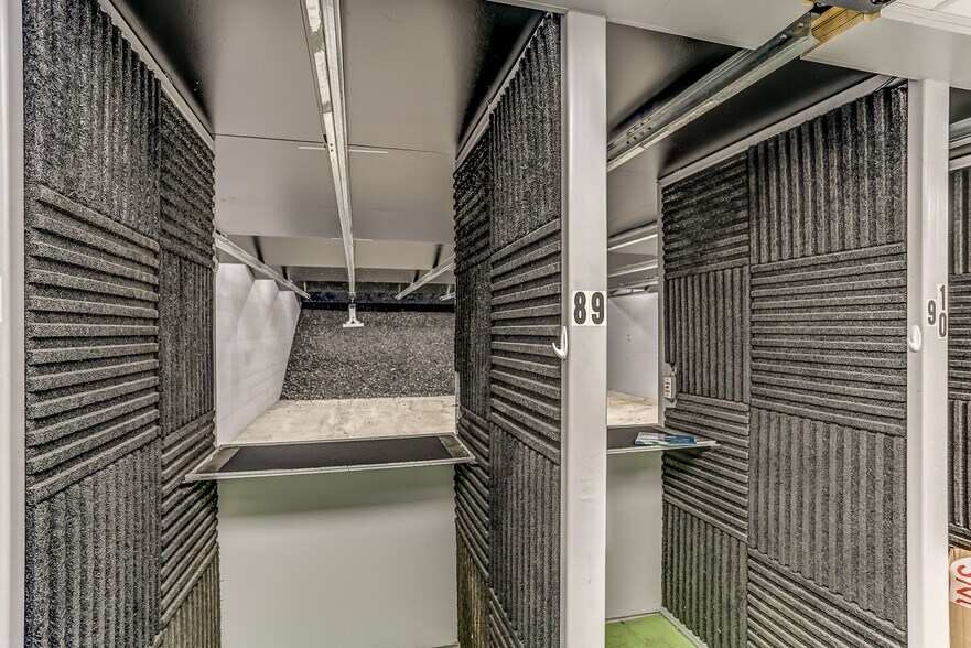 More Photos Of 6920 Winchester Rd, Memphis Freestanding For Sale