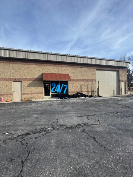 More Photos Of W5037 Amy Ave, Kaukauna Service For Lease