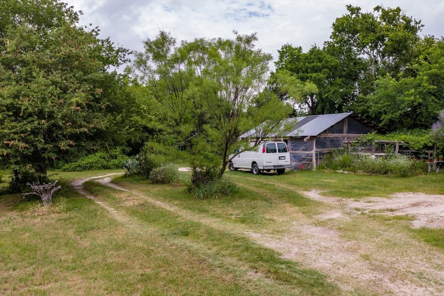 More Photos Of 1007 W Belt Line Rd, Cedar Hill Land For Sale
