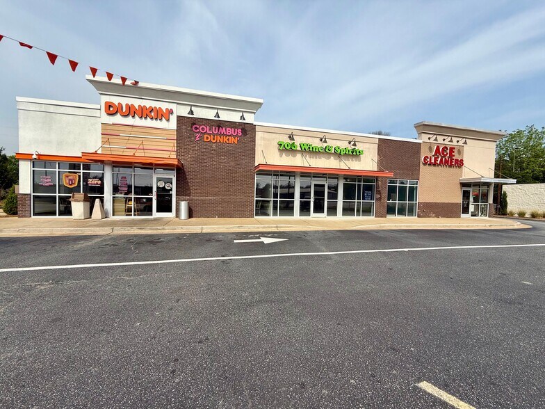 More Photos Of 1523 Veterans Pky, Columbus Unknown For Lease