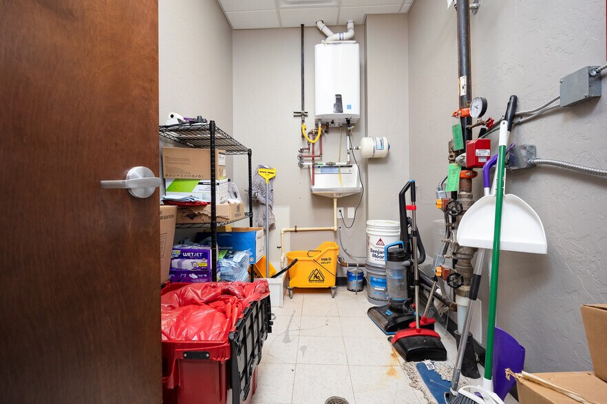 More Photos Of 2804 SW 134th St, Oklahoma City Medical For Sale