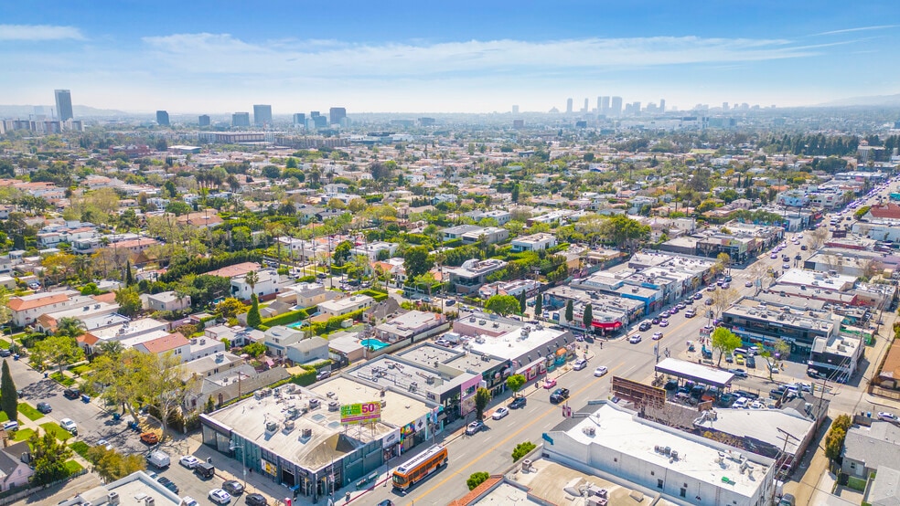 More Photos Of 7318 Melrose Ave, Los Angeles Storefront Retail Office For Sale