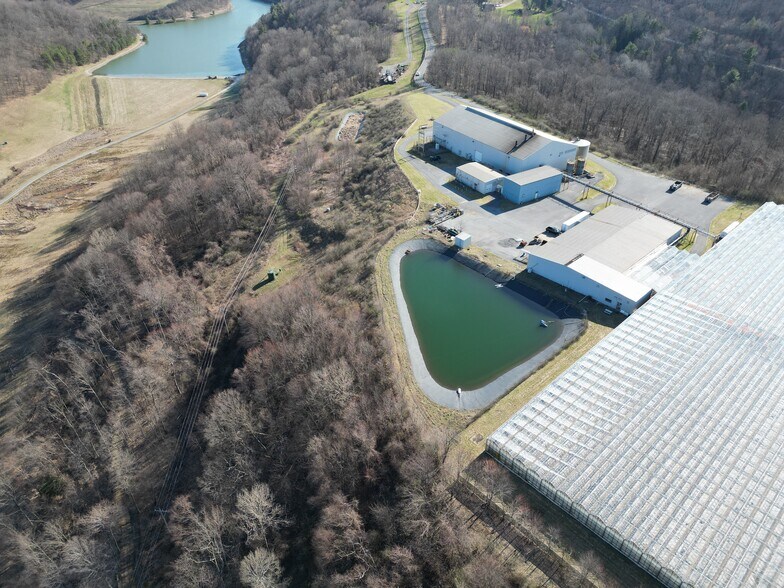 More Photos Of 566 Tomato Dr, Punxsutawney Self Storage For Sale