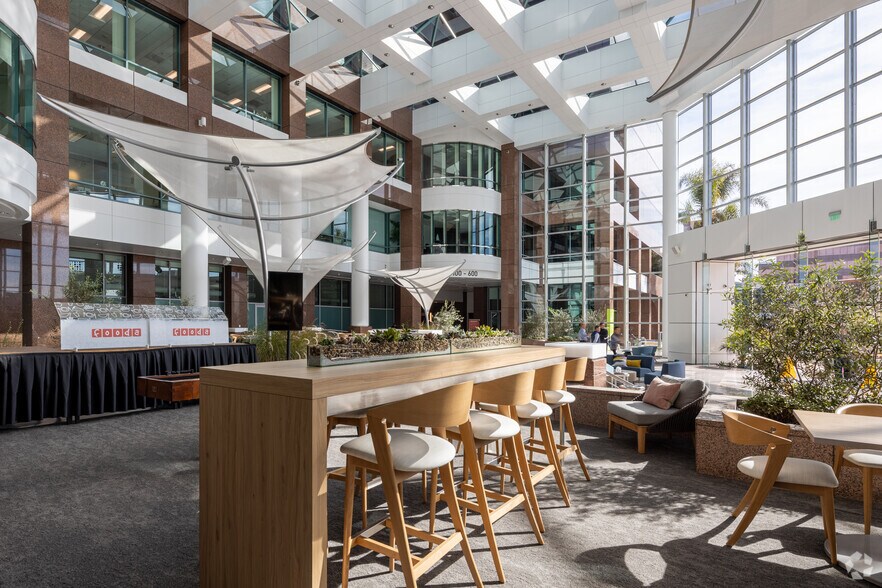 More Photos Of 100 Bayview Cir, Newport Beach Office For Lease