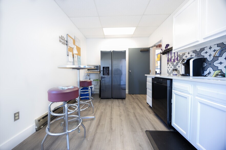 More Photos Of 7823-7837 W 38th Ave, Wheat Ridge Medical For Sale