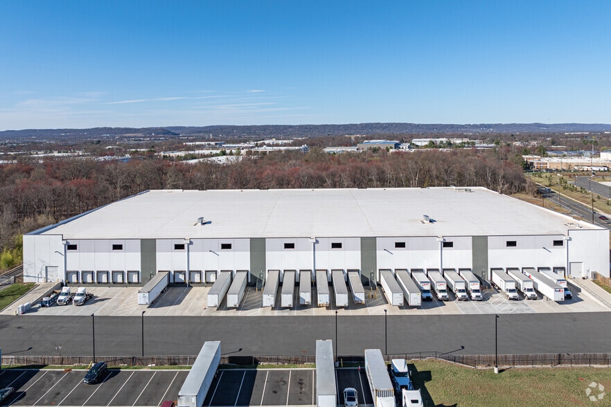 More Photos Of 230 Belmont Dr, Somerset Distribution For Lease