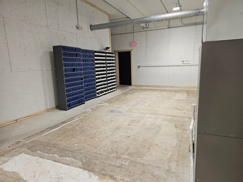 More Photos Of 321 W Clifton St, Tomah General Retail For Sale