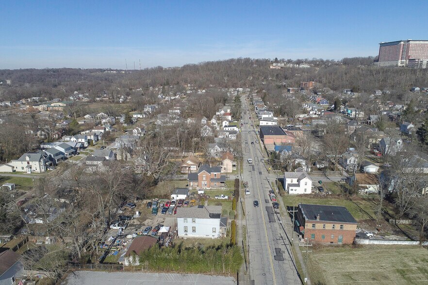 More Photos Of 5111 Whetsel Ave, Cincinnati Freestanding For Sale